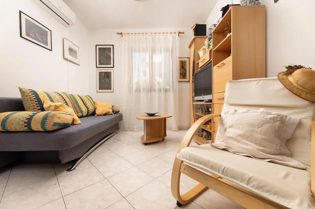 Apartment Lu By El-Pi Tours Malinska